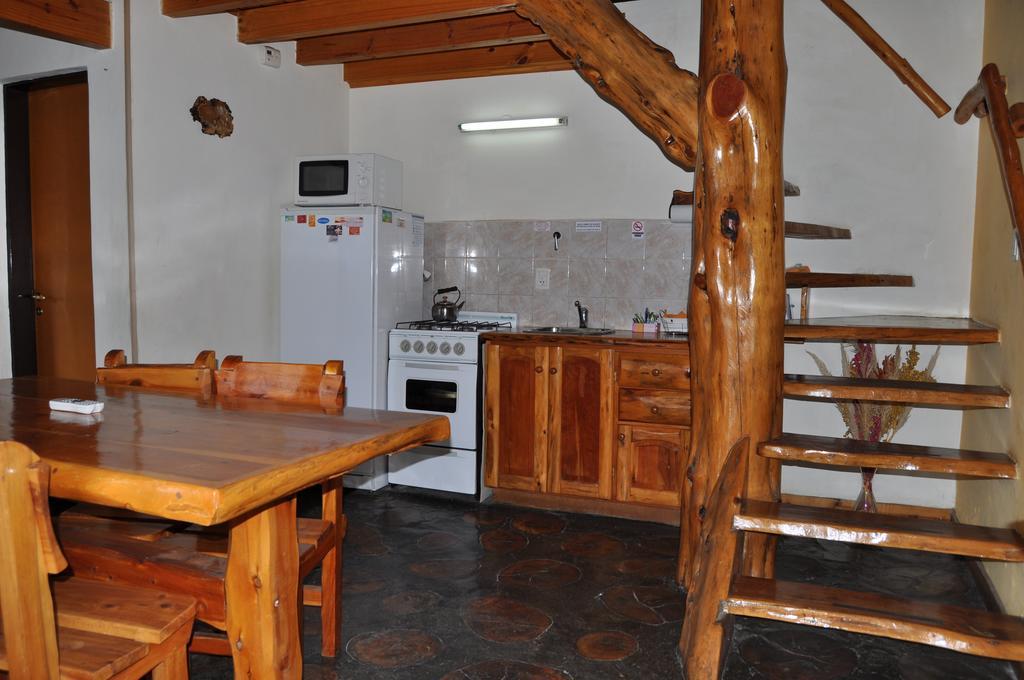 Apart Samay Hue Bungalows Dina Huapi Dış mekan fotoğraf