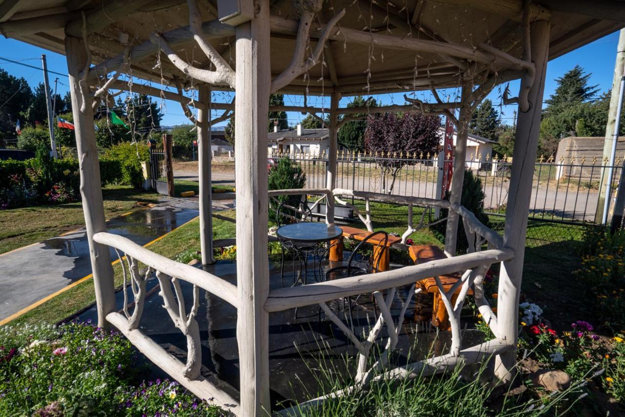 Apart Samay Hue Bungalows Dina Huapi Dış mekan fotoğraf